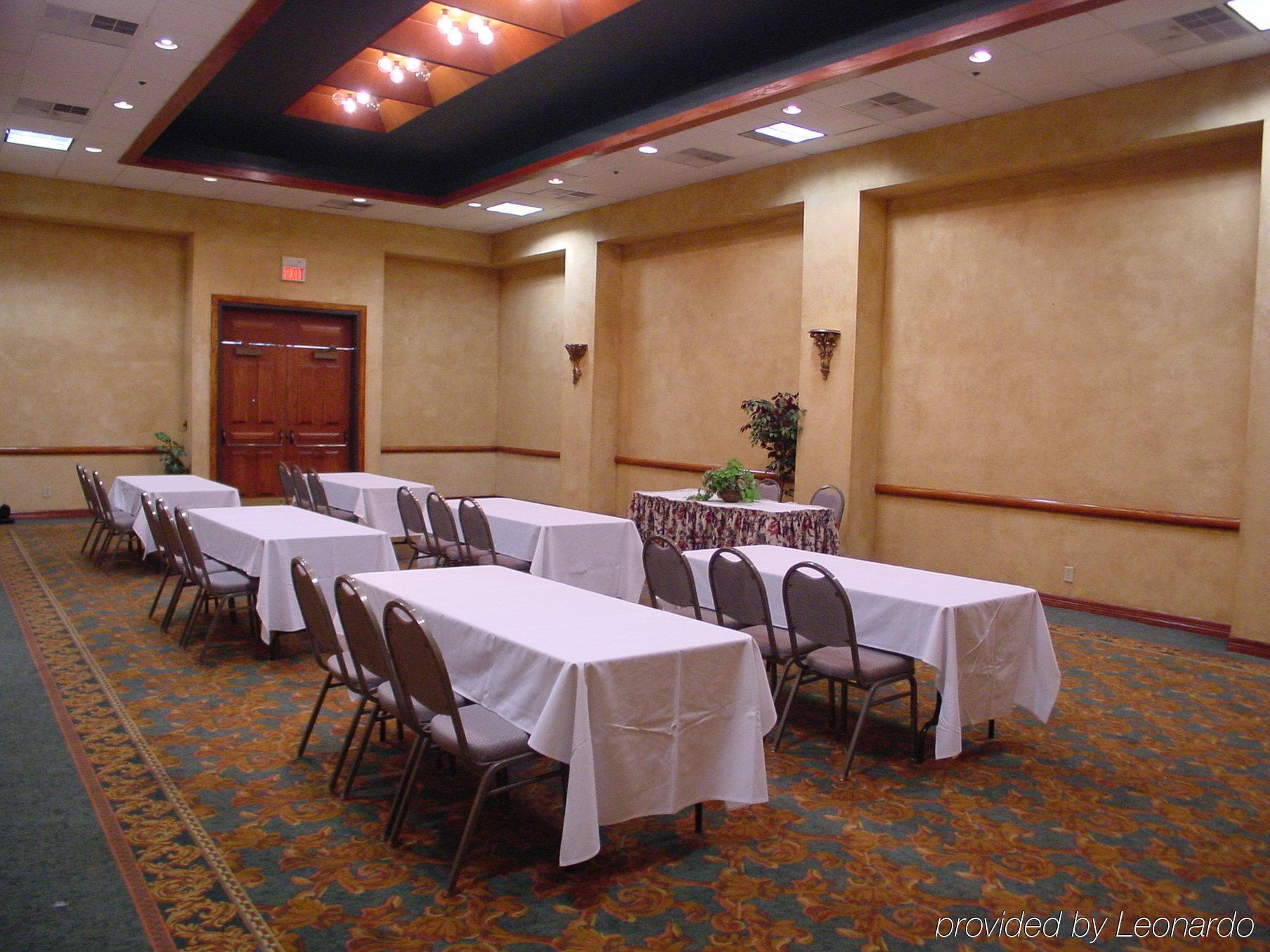 Doubletree By Hilton Corpus Christi Beachfront Удобства фото